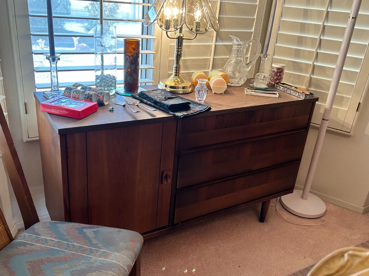 MCM Arrowhead Estate Sale by Under the Sun starts on 1/19/2024