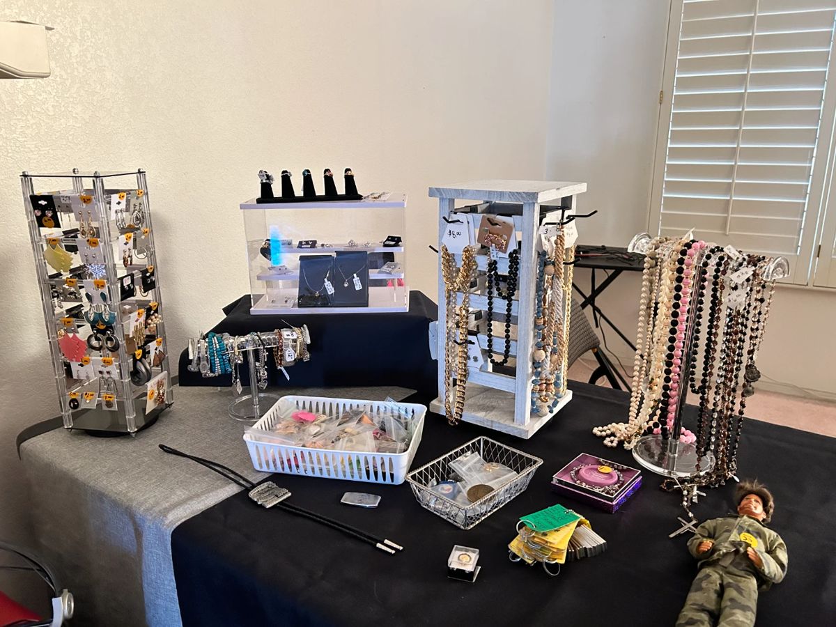 MCM Arrowhead Estate Sale by Under the Sun starts on 1/19/2024