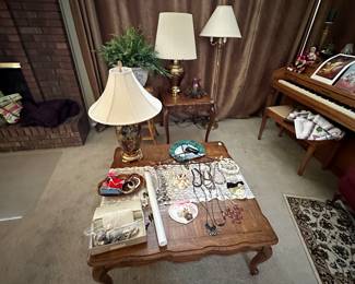 Costume jewelry, piano, end tables, coffee table