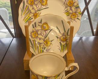 Royal Albert - Flower of the Month Hampton style series