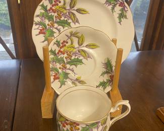 Royal Albert - Flower of the Month Hampton style series