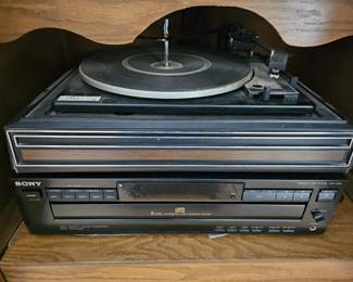 Vintage Fisher Automatic Turntable / Sony Multidisc CD Player