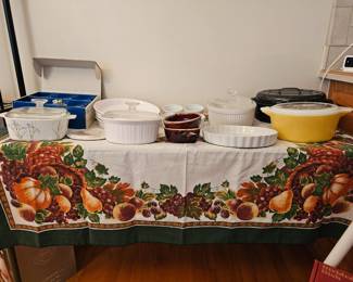 Vintage Pyrex / Corningware