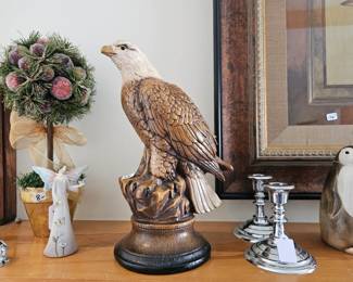 Vintage eagle figurine / candlesticks