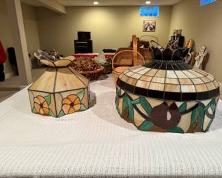 Tiffany Style Hanging Lights 