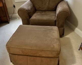 Sofa Express Oversize Comfy Armchair with Ottoman