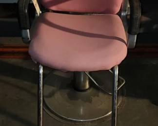 JPAS9059 Vtg Pink Salon Pneumatic Chair