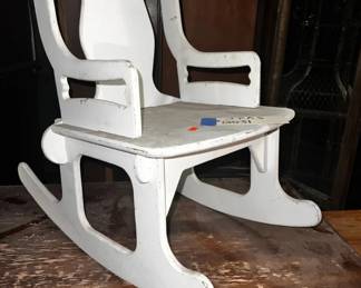 JPAS2031 White Childs Rocking Chair