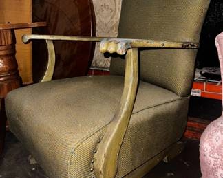 JPAS2053 NAILHEAD CAPTAIN S CHAIR