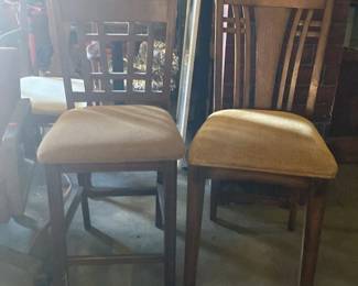 JPAS1016 PAIR OF SIMILAR WOOD CHAIRS WITH WAFFLE PATTERN UPHOLTERY