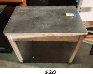 JPAS9027 Faux Wooden Top Metal Table