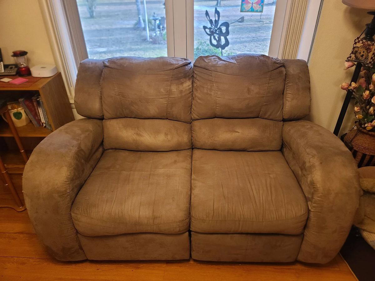 Chipley Estate Sale starts on 2/2/2024