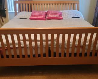 Adjustable King Bed with Split Mattress