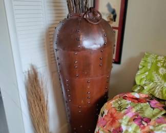 XL METAL VASE