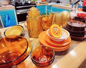 ATLAS GLASS, FIRE KING, ANCHOR HOCKING, FIESTA, PYREX