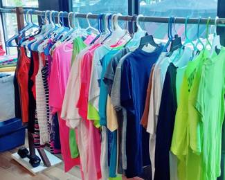 MEGA ASSORTMENT OF WOMEN'S CLOTHING XL +