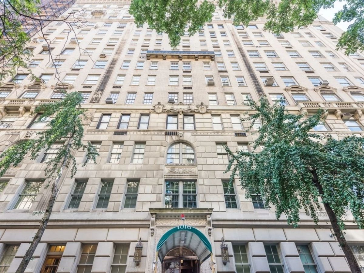 1016 Fifth Avenue NYC