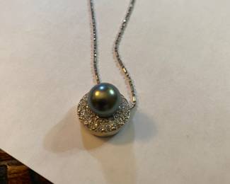 14 k Gold South Sea 10 MM Black Pearl Pendent
