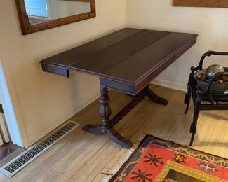 Table Open Rug N.F. S. Family