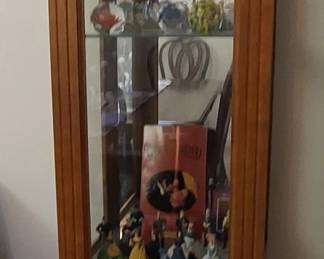 Curio display cabinet