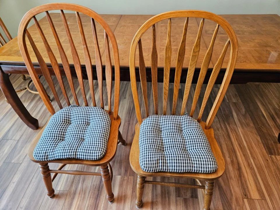 Jan 2627 Online Auction in Halls Furniture,... starts on 1/18/2024