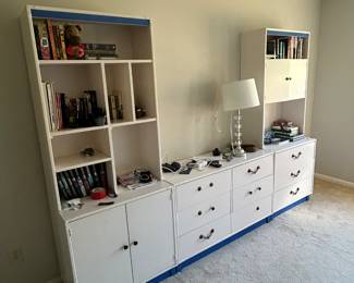 Drexel dresser/bookshelf set