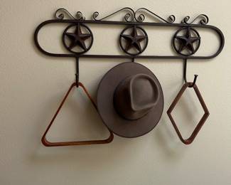 Hat rack