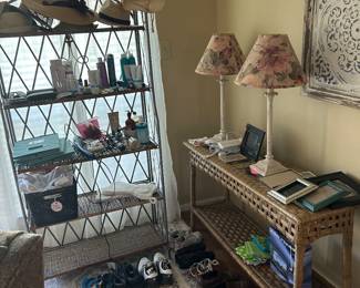 Hats, shoes, bathroom items, lamps, picture frames