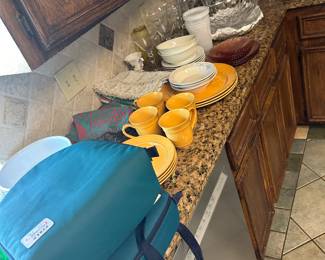 Pyrex, dishes, glassware