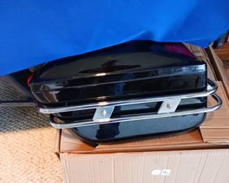 Pair of motorcycle saddlebags