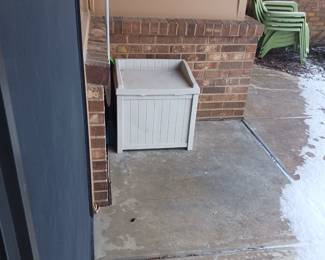 Small deck box storage