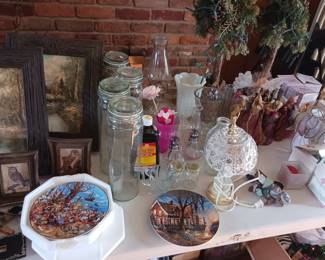 Kerosene oil lamp, knick knacks, cabin decor