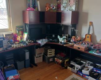 Three-piece corner office desk $50