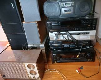 Sony stereo equipment Bose 201 3 speakers, boombox, vintage AM/FM table radio, Sony CD player AM FM radio