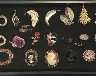 22 Broaches