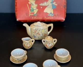 China Toy Tea Set