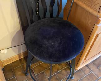 Black Metal Swivel Island, Bar Chair with Foot Rest (4)