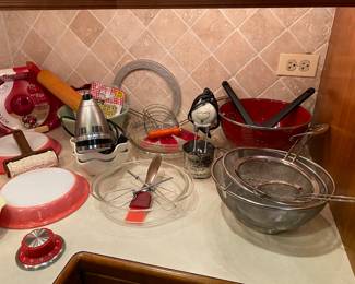 Kitchen Aid Hand Mixer, Vintage Hand Mixer, Cuisinart Colander 