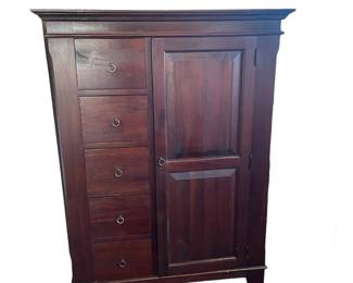 $450 USD     Crate & Barrel Dresser / Armoire / Wardrobe MD219-28     Description:  This Crate & Barrel Dresser / Armoire / Wardrobe MD219-27 is a versatile and stylish storage solution for any space. Crafted with quality materials, it offers ample storage for clothing and accessories while adding a touch of elegance to your room. Its functionality and design make it a must-have for any home.
Dimensions: 41 x 17 x 55"H
Condition: Good condition.  
Local pick up Bethesda, MD.  Contact us for shipper suggestions.     