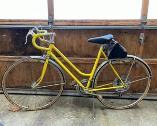 	1970s Schwinn Super Sport Women's Bike Kool Lemon Yellow