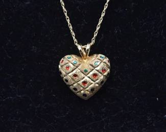 GOLD HEART PENDANT 
