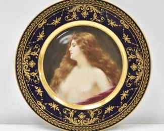 HUTSCHENREUTHER "ERBLUTH" PORTRAIT PLATE 