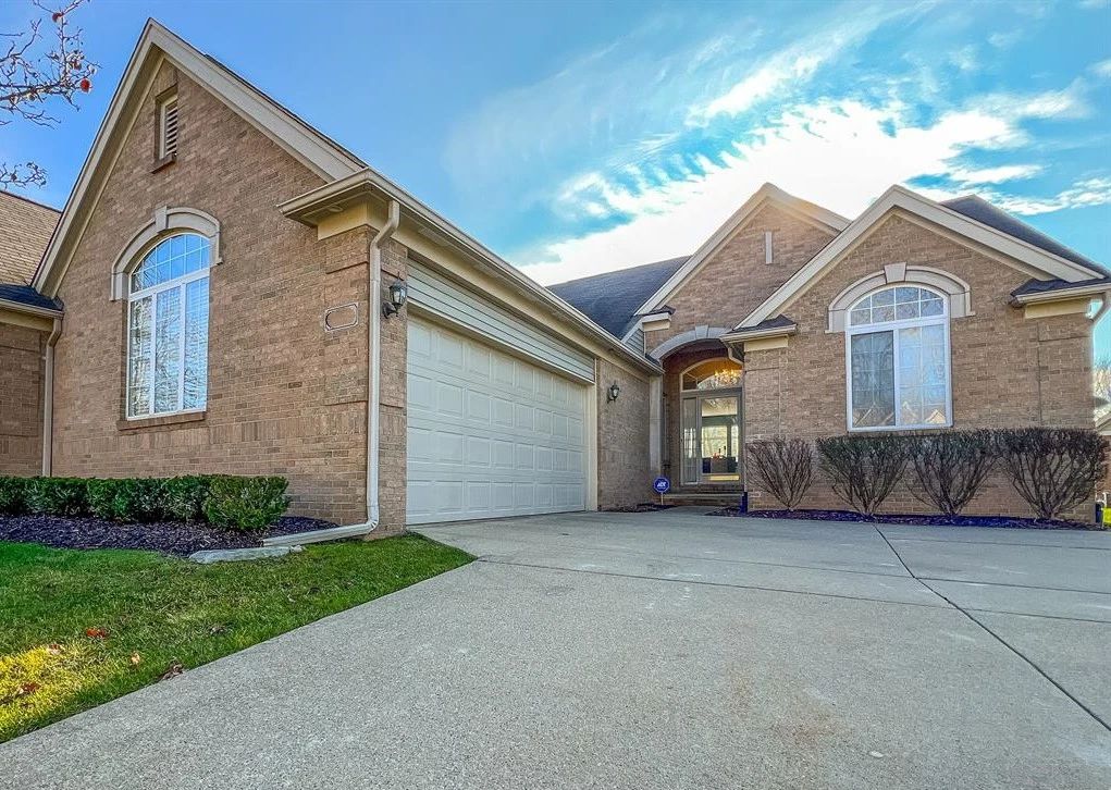 Northville Estate Sale ** 75 OFF SUNDAY ** starts on 1/28/2024