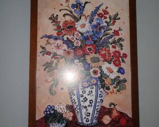 Fresh floral bouquet with Asian inspired vase