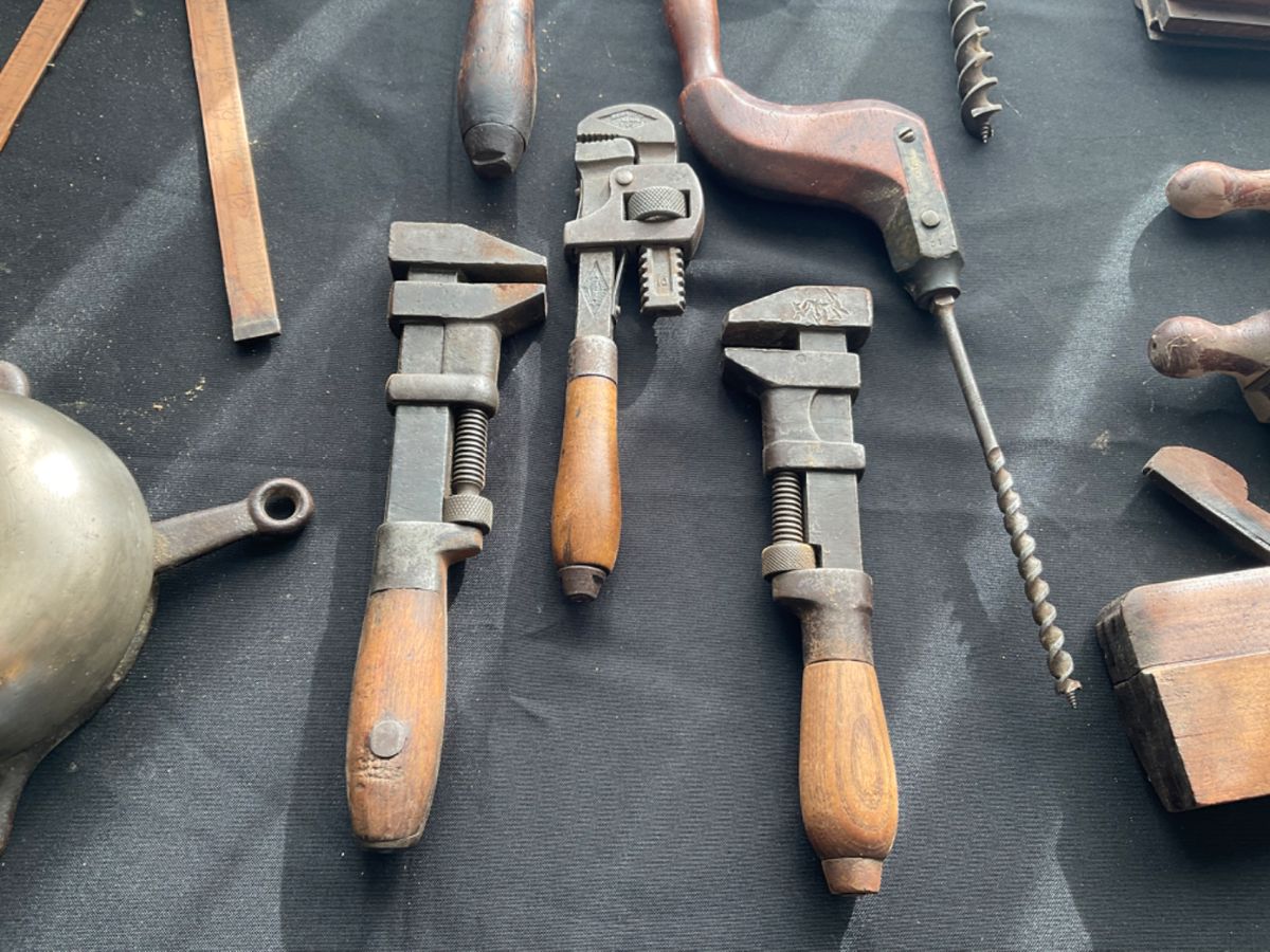 ANTIQUE TOOLS