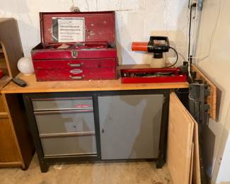 CRAFSTMAN TOOL CABINET 