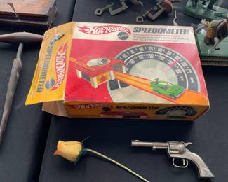 VINTAGE HOT WHEELS TOY