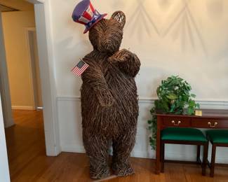 6 FT GRAPE VINE BEAR. 