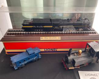 LIONEL TRAIN ENGINE 