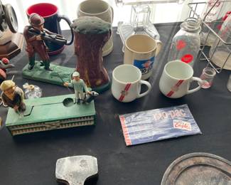 REPRO BANKS, VINTAGE TWA CUPS